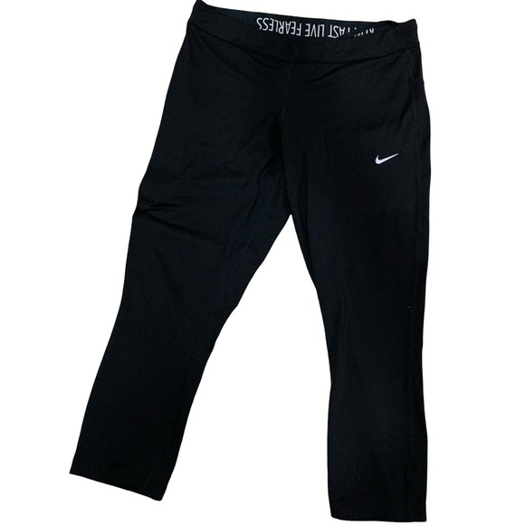 Nike Pants - Nike Cropped Leggings sz L